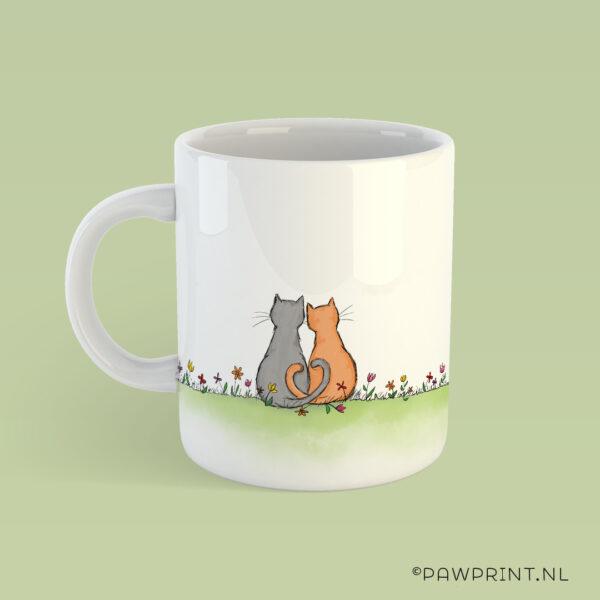 Lieve beker met een illustratie van twee katten tussen de bloemen, love is in the air! Hier drink je met je liefde uit! Leuk om te geven en te krijgen!